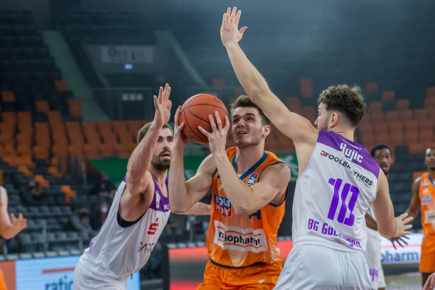 全场掌控 全场掌控