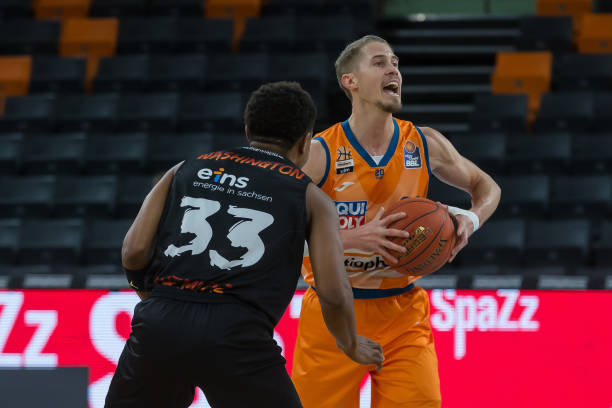 对于其他俱 对于其他俱