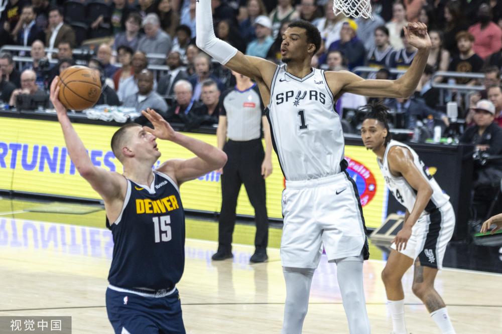 展打开了新 展打开了新